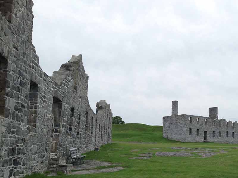 Crown Point ruins