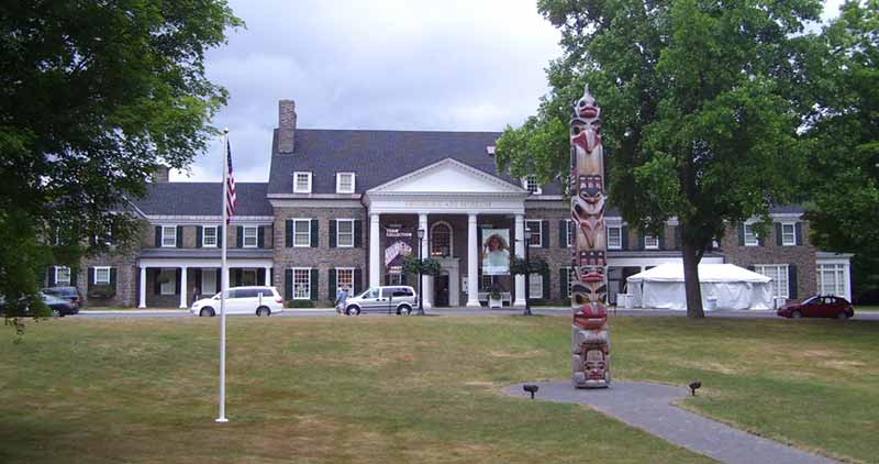 the front lawn, with authentic totem pole at Fenimore Art Museum